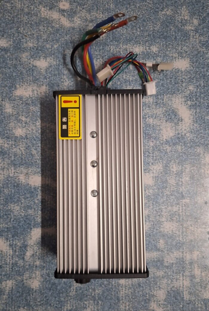 1800W 48-72V 24 MOSFET BLDC Motor Controller with Potentiometer & Voltage Display - Image 7