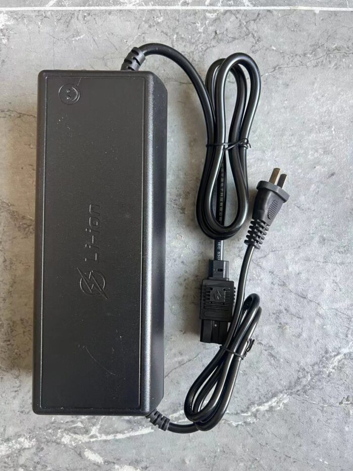 60V 10A 69.35V 19S LiFePO4 E-Bike Battery Charger Smart Fast Charger with Auto Cut-Off - Image 4