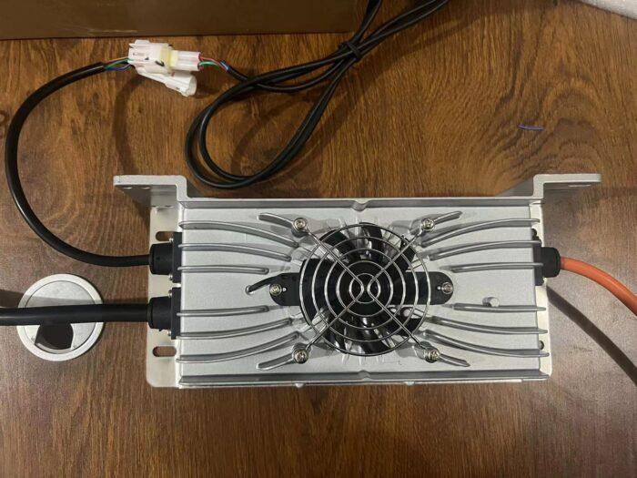 Electric Car LifePo4 Waterproof High Power Smart Fast Charger 72V 15A 87.6V 24S - Image 6